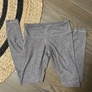 Lululemon leggings gray